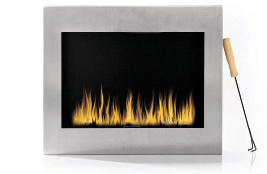 קמין בעיצוב מינימליסטי, הפועל על אתנול. צילום: פיטר יורגן | 