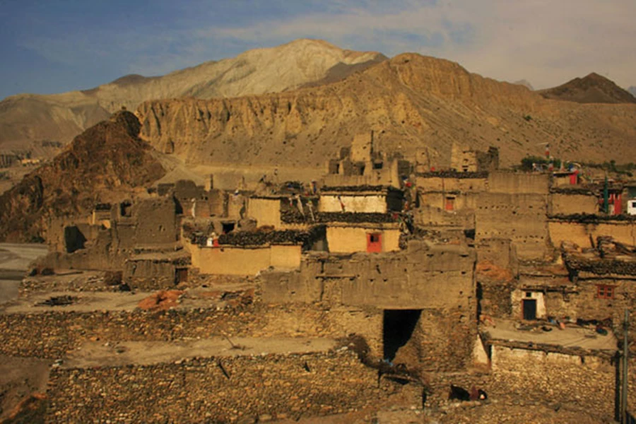 השיטה העתיקה לבניית מבנים חזקים ועמידים ללא שימוש במלט