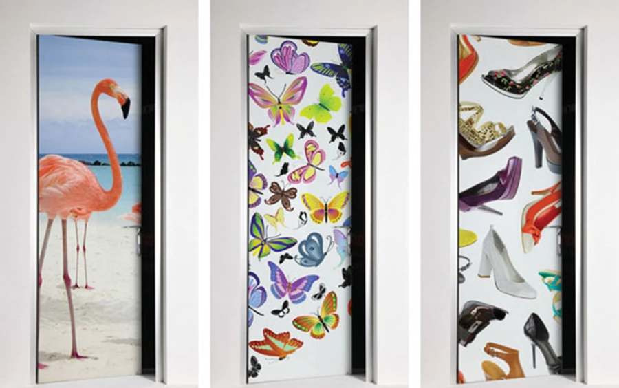 דלתות פנים מזכוכית עם משקופי אלומיניום – ניתן להדפיס עליהן בהדפסה דיגיטאלית.  