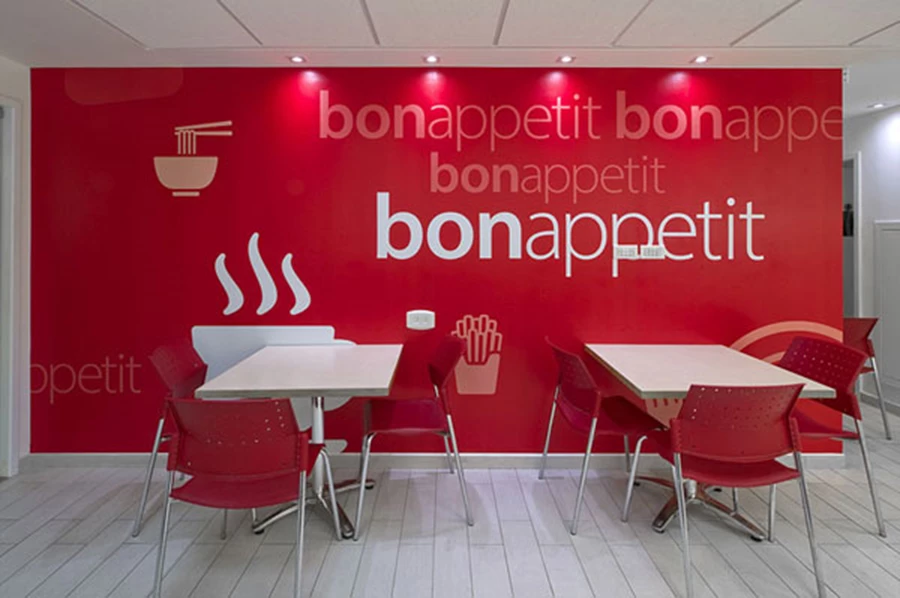 תכנון ועיצוב משרדי זאפ גרופ בפתח תקווה על ידי אדריכלית הפנים נעמי שחר