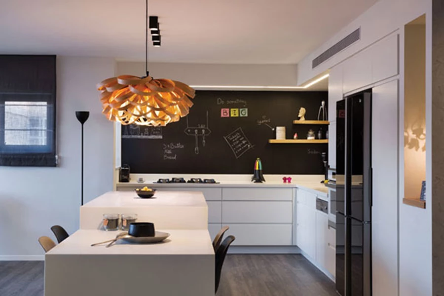 פינת האוכל: עמוד קונסטרוקטיבי ממתכת