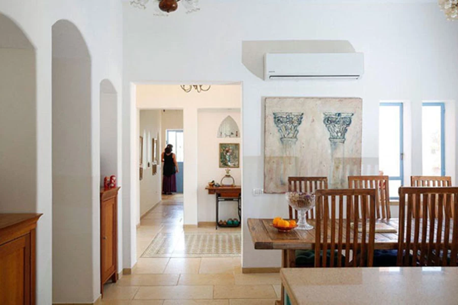 מפתחים גדולים שמכניסים את האור. צלם אלדד מאסטרו