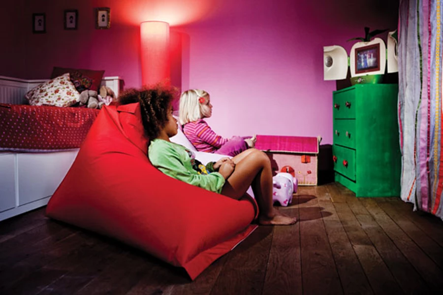 נגיעה עזה של צבע, עיצוב: אבני טל