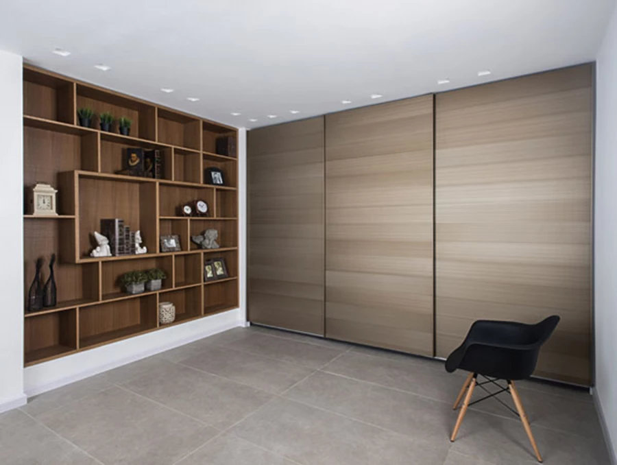 12 טיפים חכמים לסידור ארון הבגדים