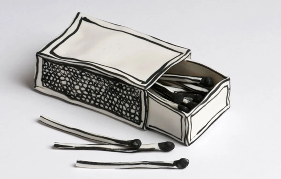 קופסאת גפרורים - פיסול  מקרמיקה קתרין מורלין