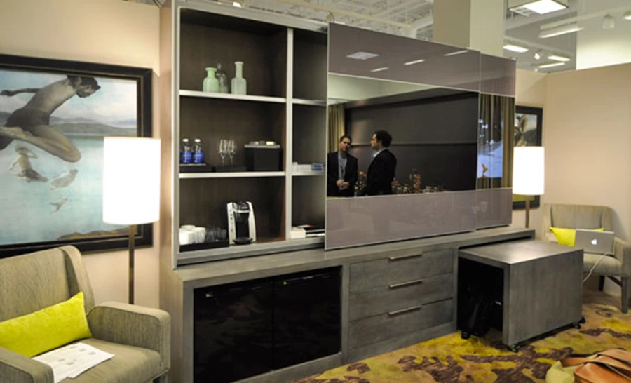 חברת הרדור - פיתחה ארון טלוויזיה הנסגר בצורה מושלמת ויוצר קיר אחיד