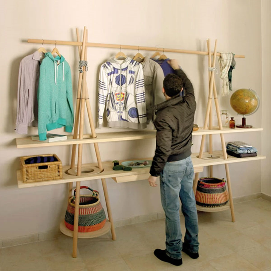 מדפי טיפי  צילום: טימור בריטבה