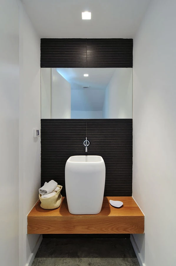 חדר רחצה ניקיון צורני המשמר מוטיב אופקי | כלים סניטאריים: