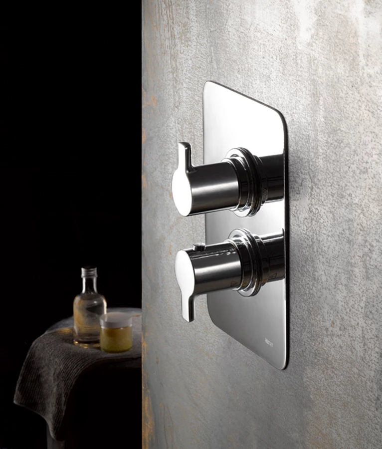 הסדרה התרמו-סטטית המעוצבת למקלחת