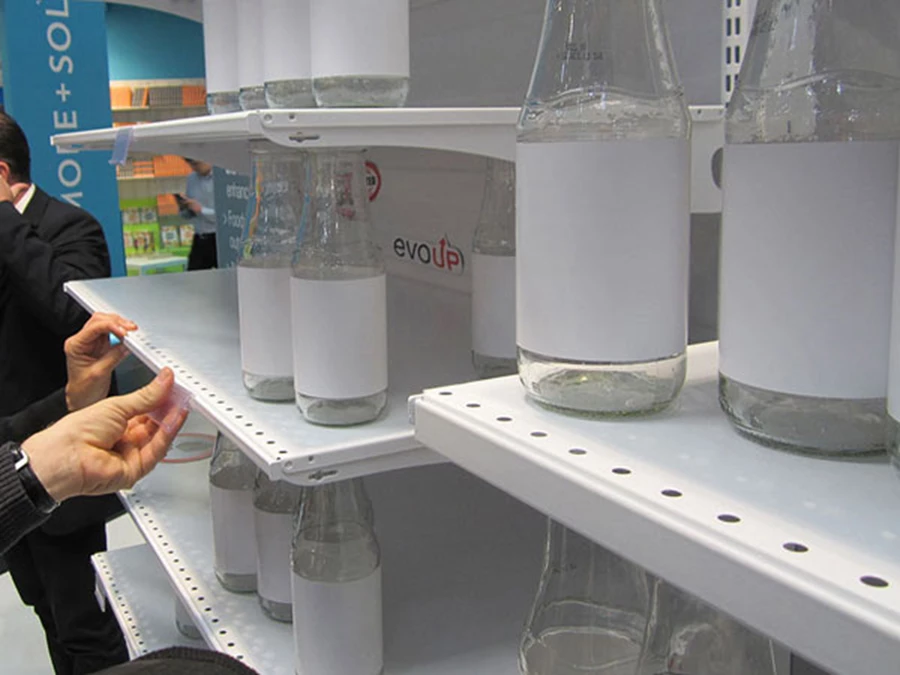 שינוי בעובי ובגובה המדף | צילום: קורן פתרונות חזותיים