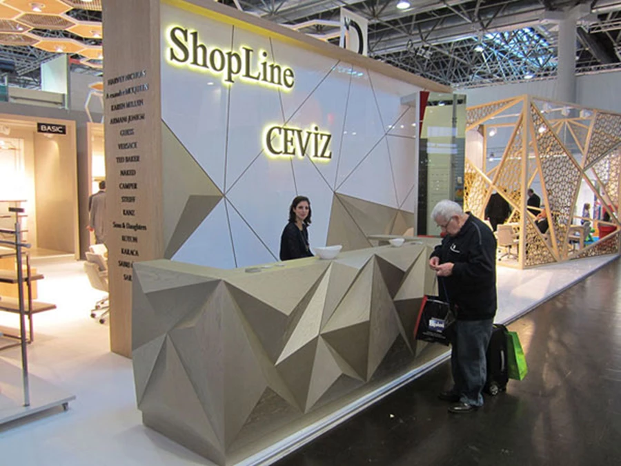 משטחים מורכבים ותעוזה עיצובית | צילום: קורן פתרונות חזותיים