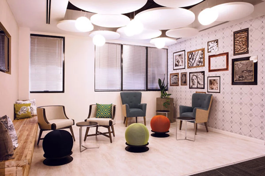 מפגשים בארגז התפוזים