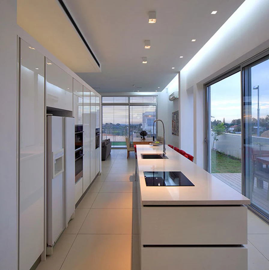 הצנעת גופי תאורה