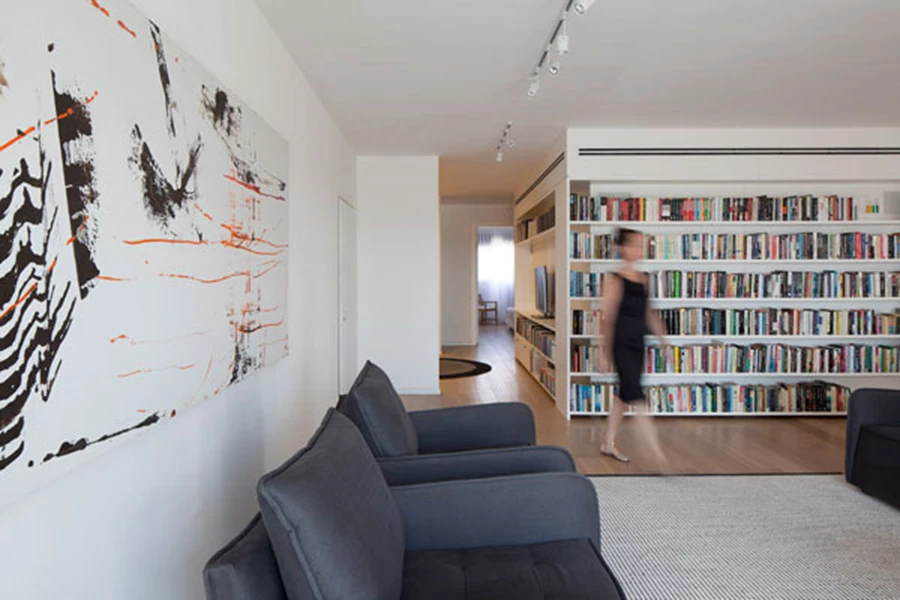 עיצוב דירת גג- לחיות עם ספרים