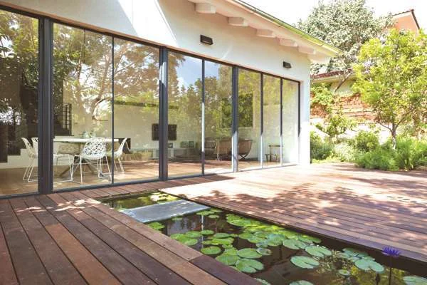 שיפוץ בית תוך שימור דו שיח בין פנים וחוץ