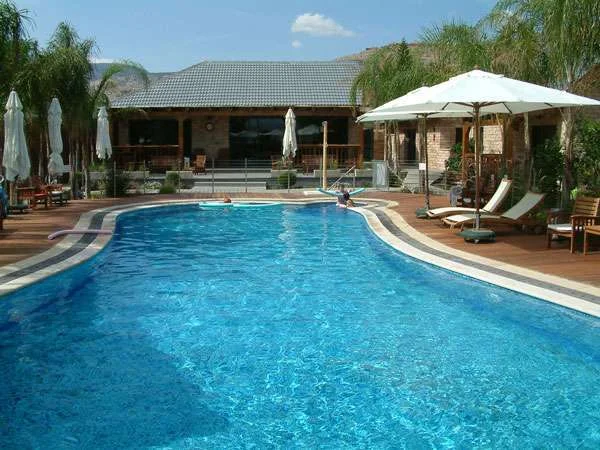 האדריכל: שחר לויפר