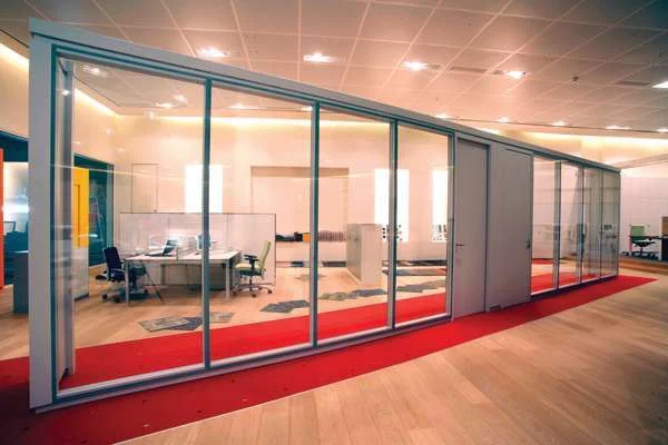 אולם תצוגה של חברת אינובייט