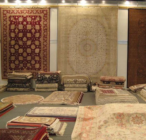 על שטיחים וחידושים