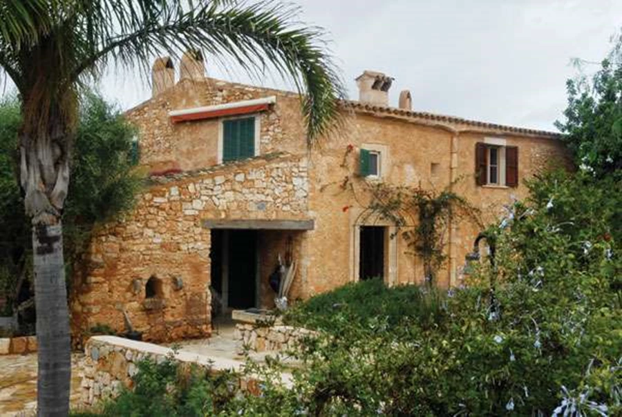 בית ותיק ששופץ לבית נופש במיורקה