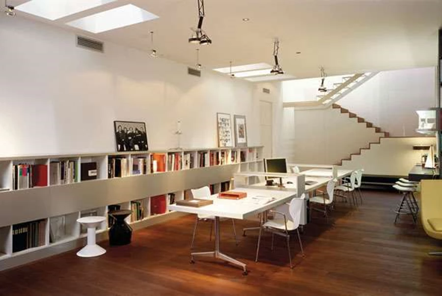 הסטודיו של האדריכל והמעצב גורג' פנסי