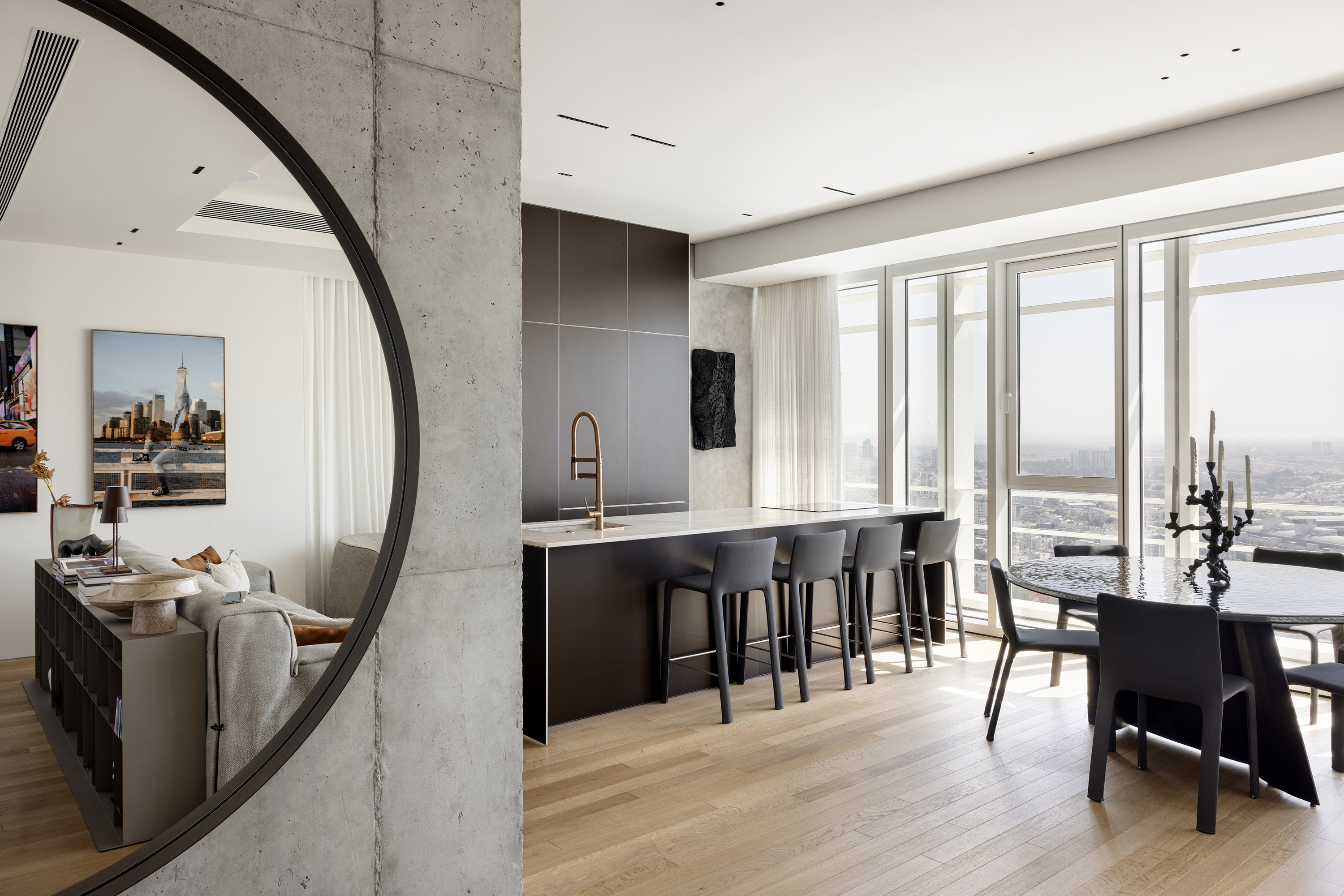 כל מי שפותח את דלת הדירה יוכל לראות את הנוף המדהים