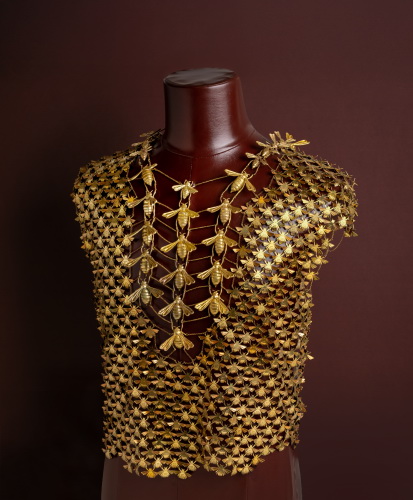 נועה לי שקד (נ׳ 1989 ) שריון דבורים, 2025 