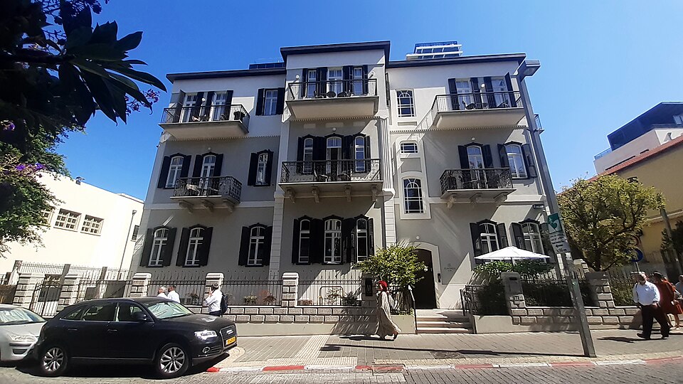 ישראל זלר. מלון אלקונין, פרויקט של משרד בר אוריין