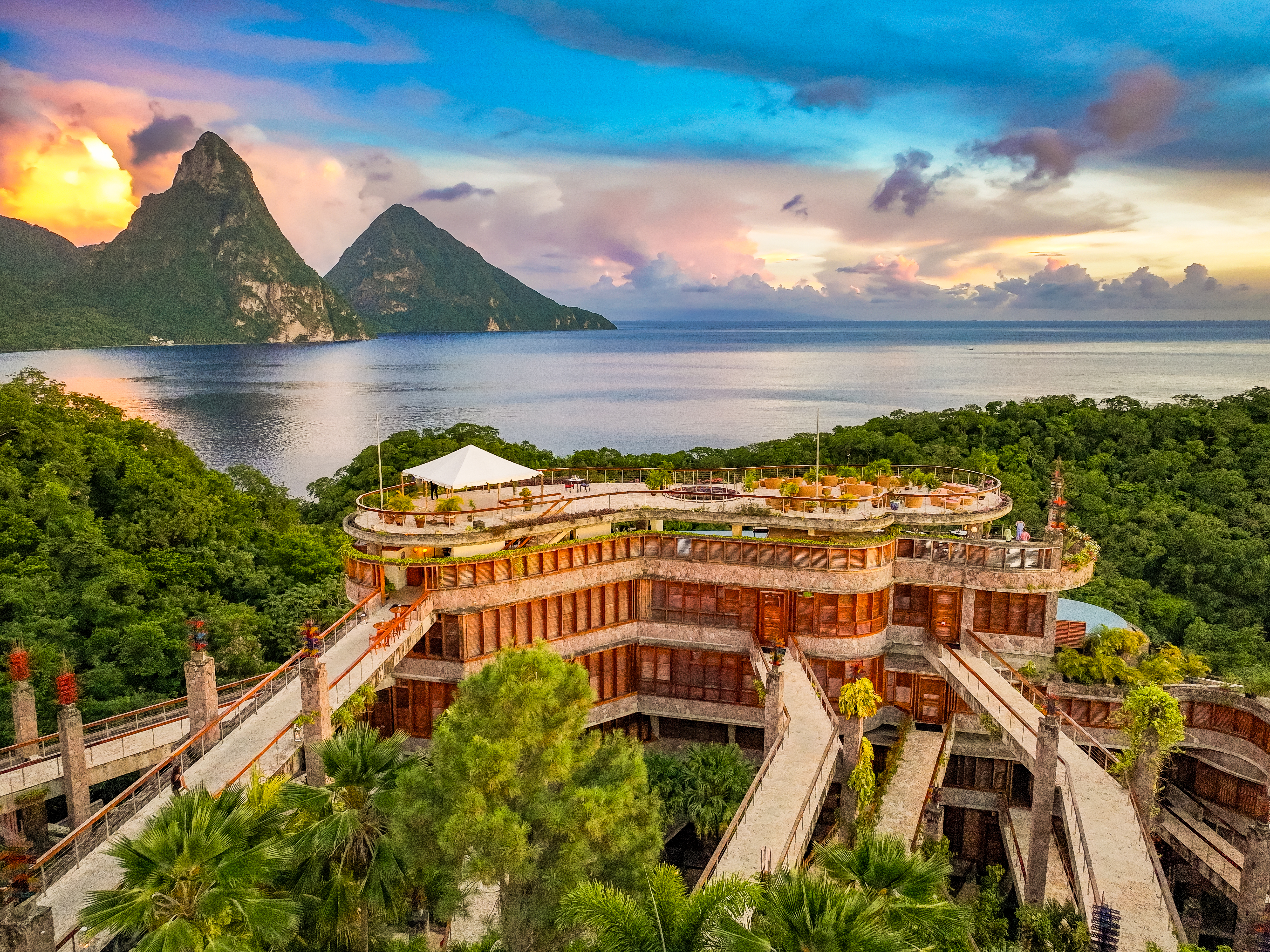 באדיבות מלון Jade Mountain סנט לוסיה