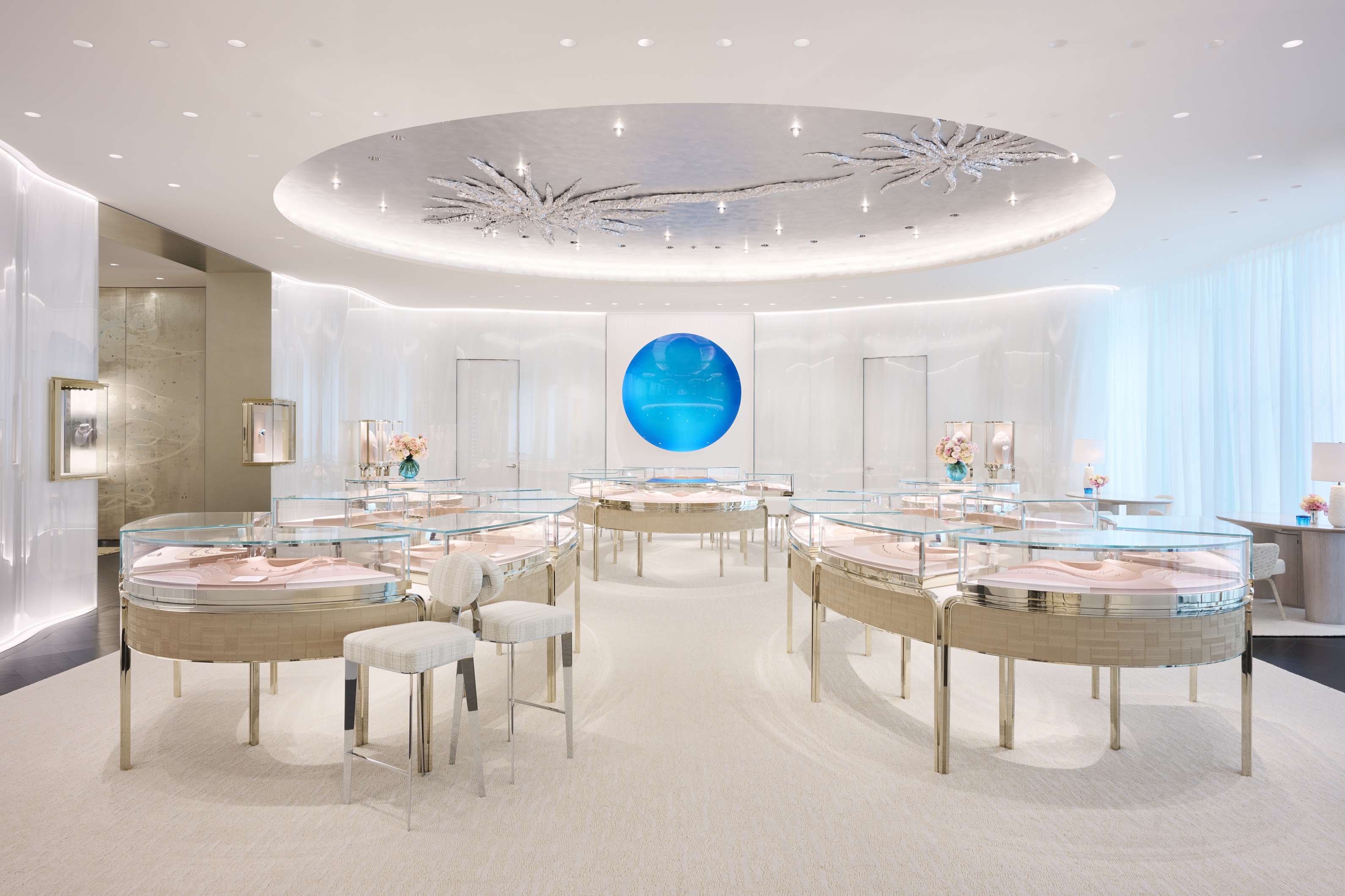 טיפאני גינזה, טוקיו. צילום :Tiffany & Co