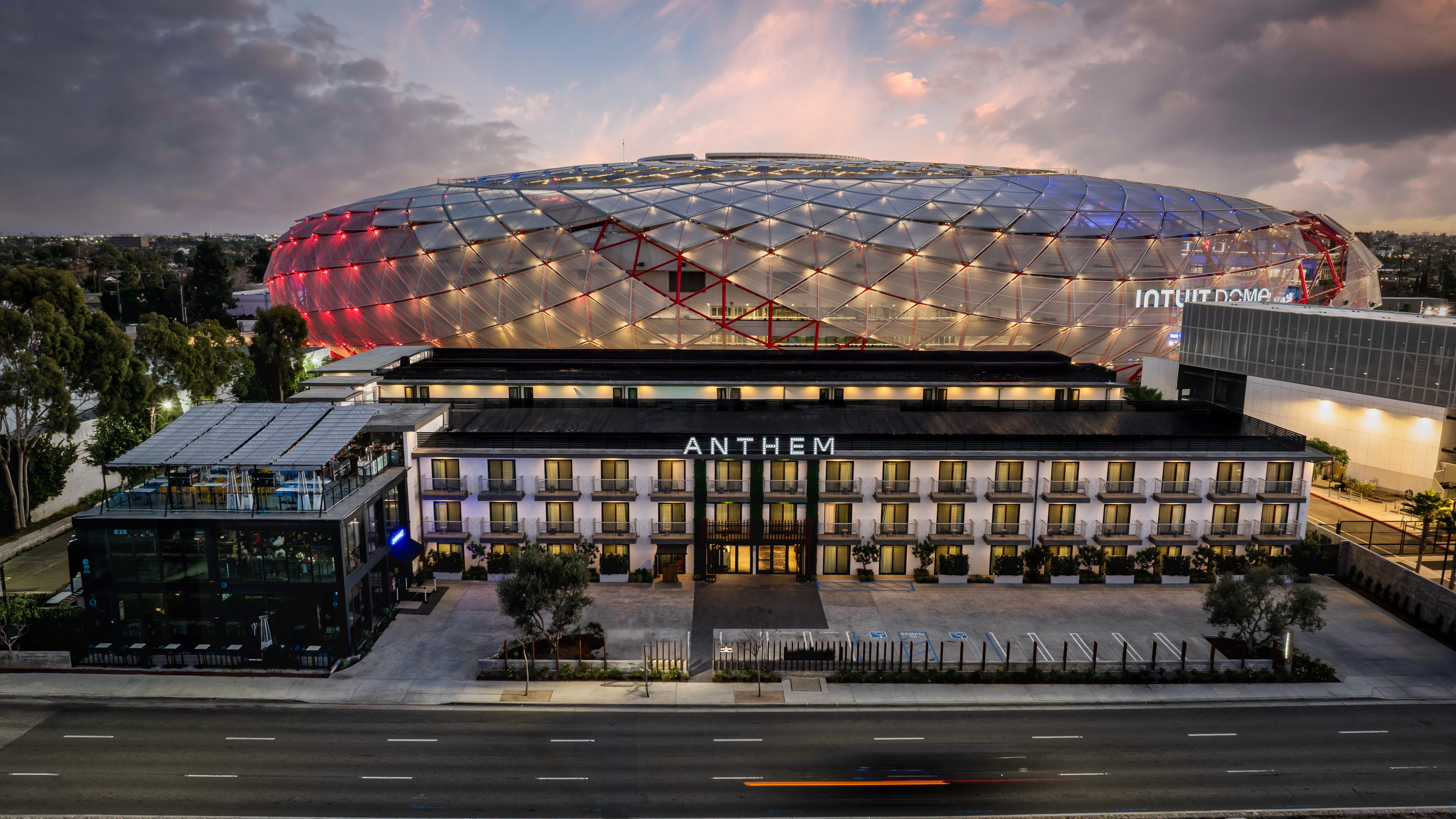 מבט מבחוץ,  באדיבות The Anthem Hotel