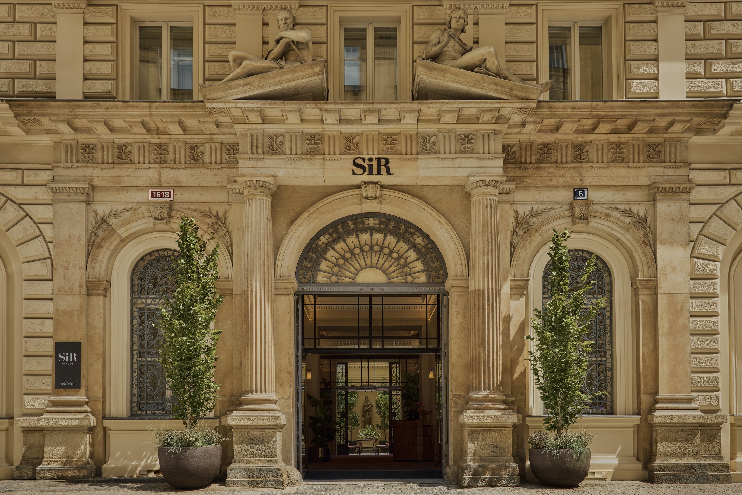  Sir Prague © Sir Prague
