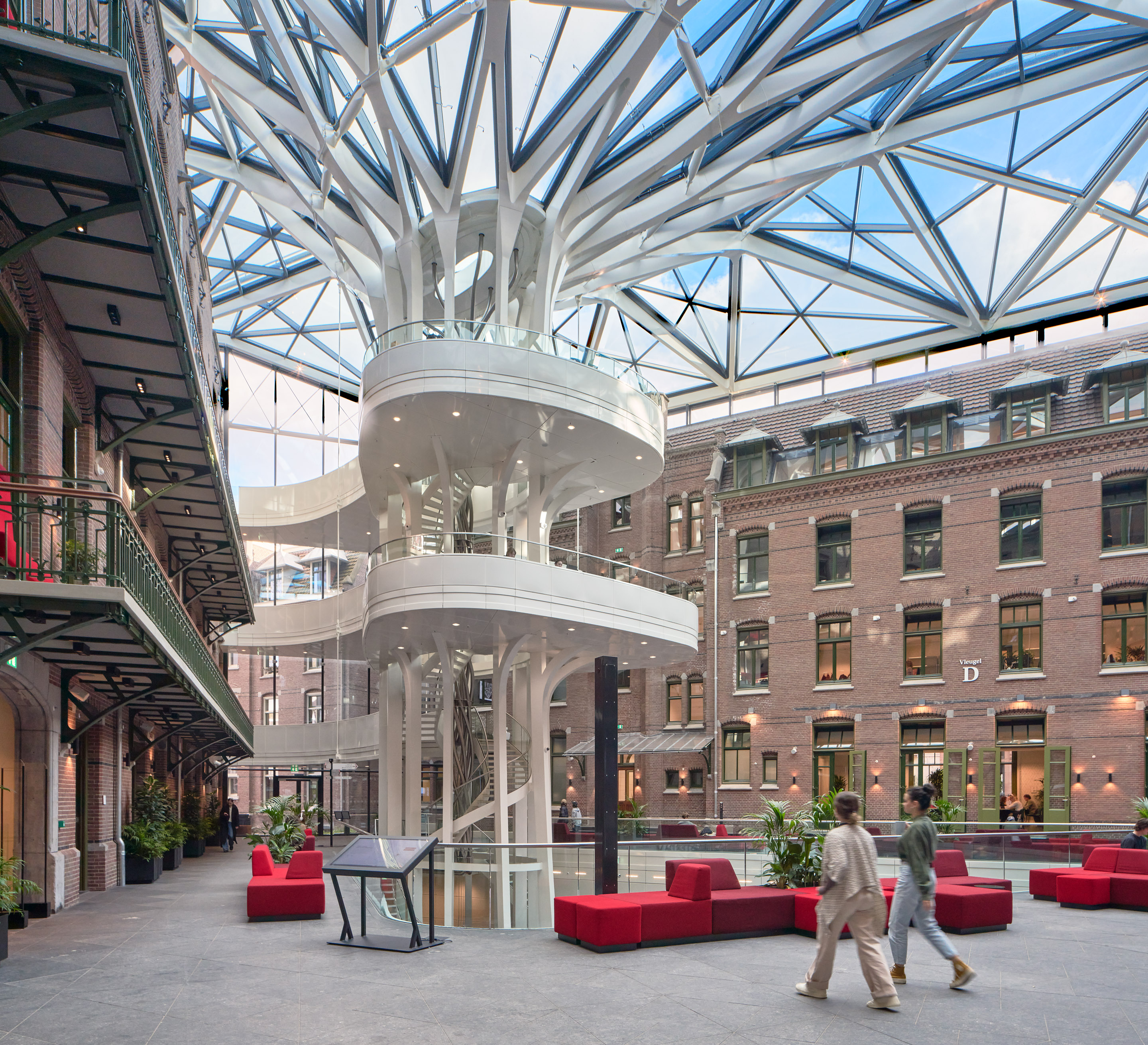  Amsterdam University Library © Ronald Tilleman