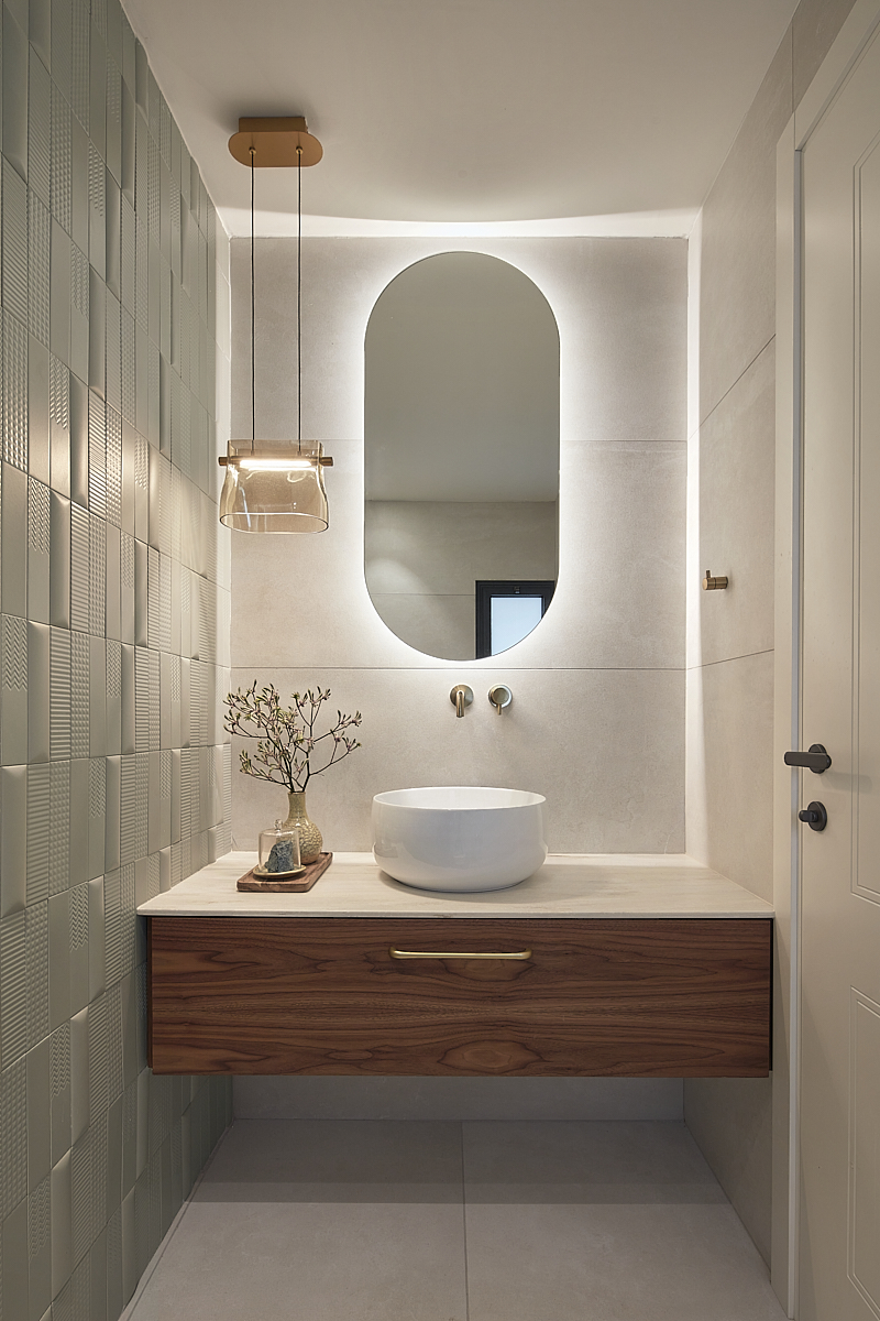 עיצוב: רונית גולדפריד, צילום: שי גיל, חיפויים וסניטריה: ויה ארקדיה 