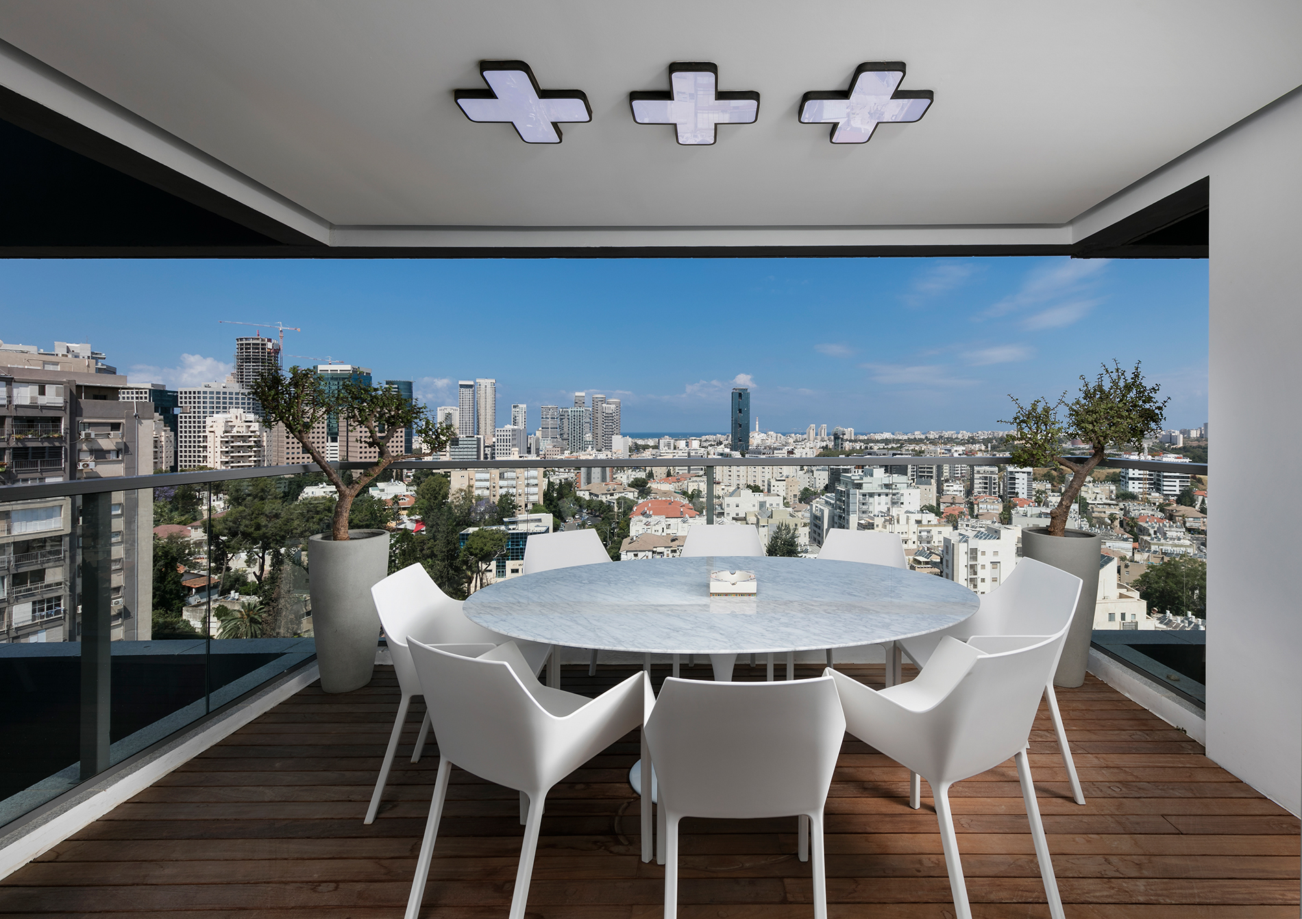 עיצוב: אורון מילשטיין, צילום: אלעד גונן