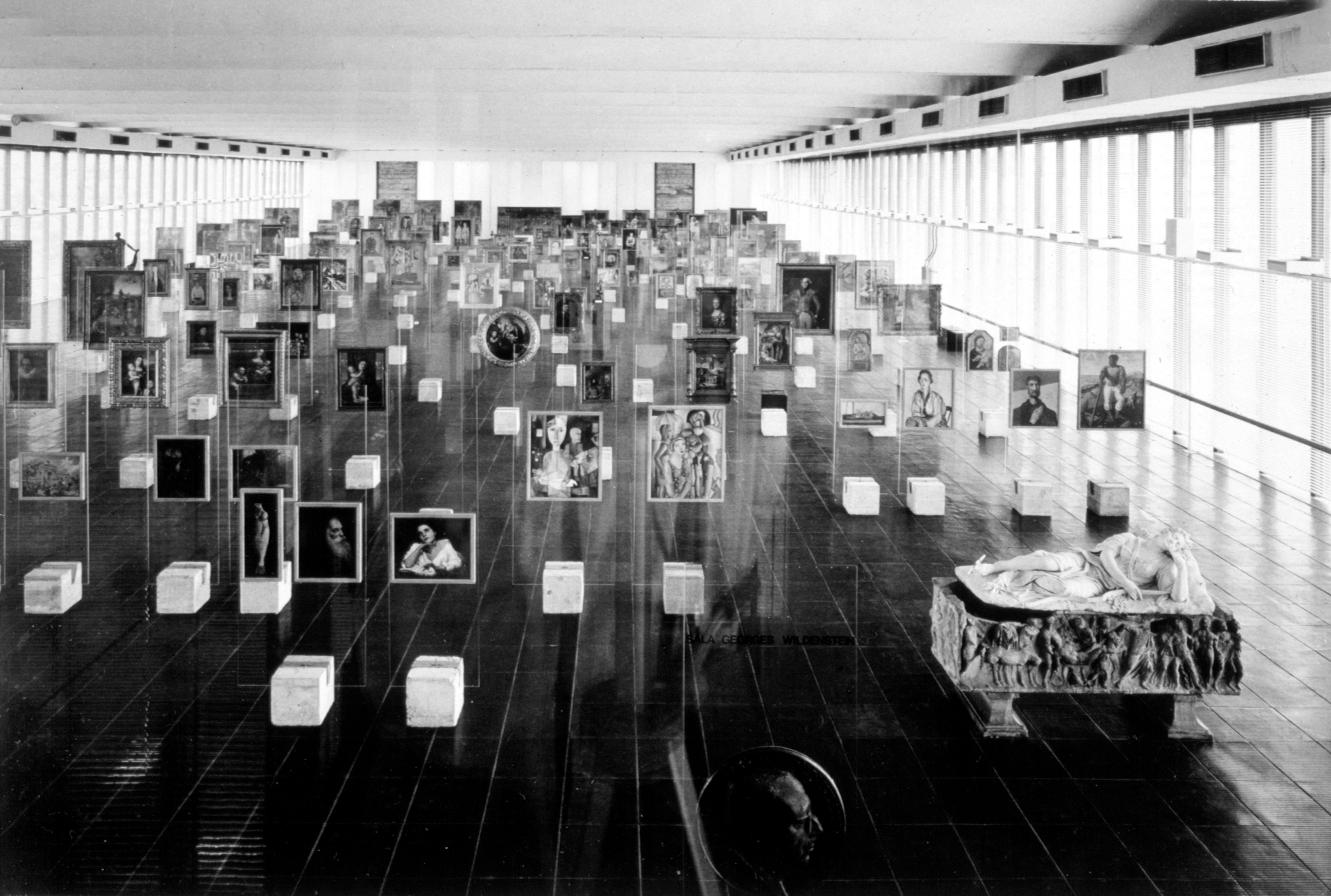גלריית ה-MASP, סאו פאולו, 1969. צילום: Paolo Gasparini. © Institute Lina Bo and P.M. Bardi / Paolo Gasparini