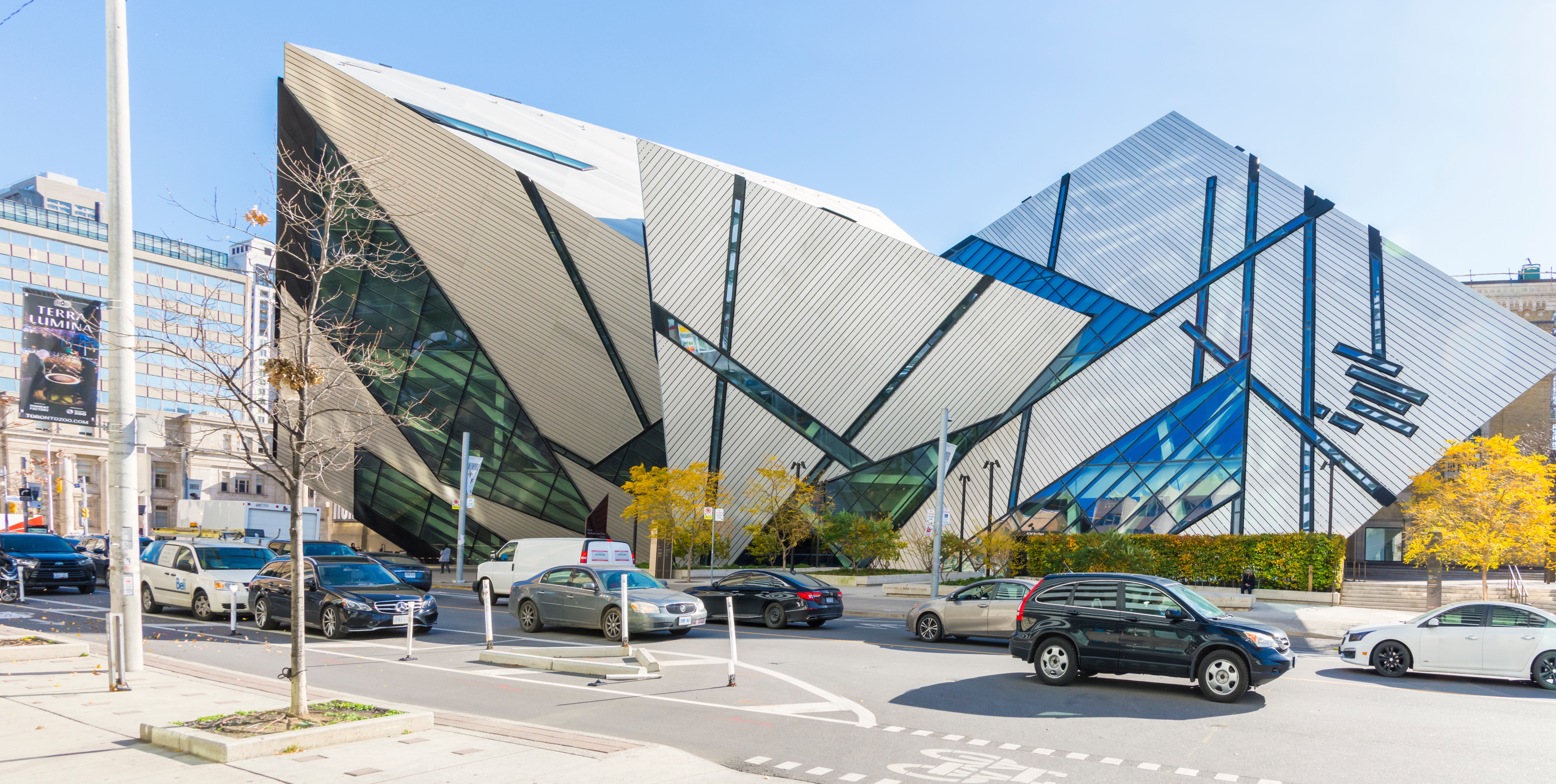 המוזיאון המלכותי של אונטריו (Royal Ontario Museum) בטורונטו — כנף ההרחבה מייקל לי-צ'ין קריסטל (Michael Lee-Chin Crystal), תכנון דניאל ליבסקינד. צילום: Shutterstock