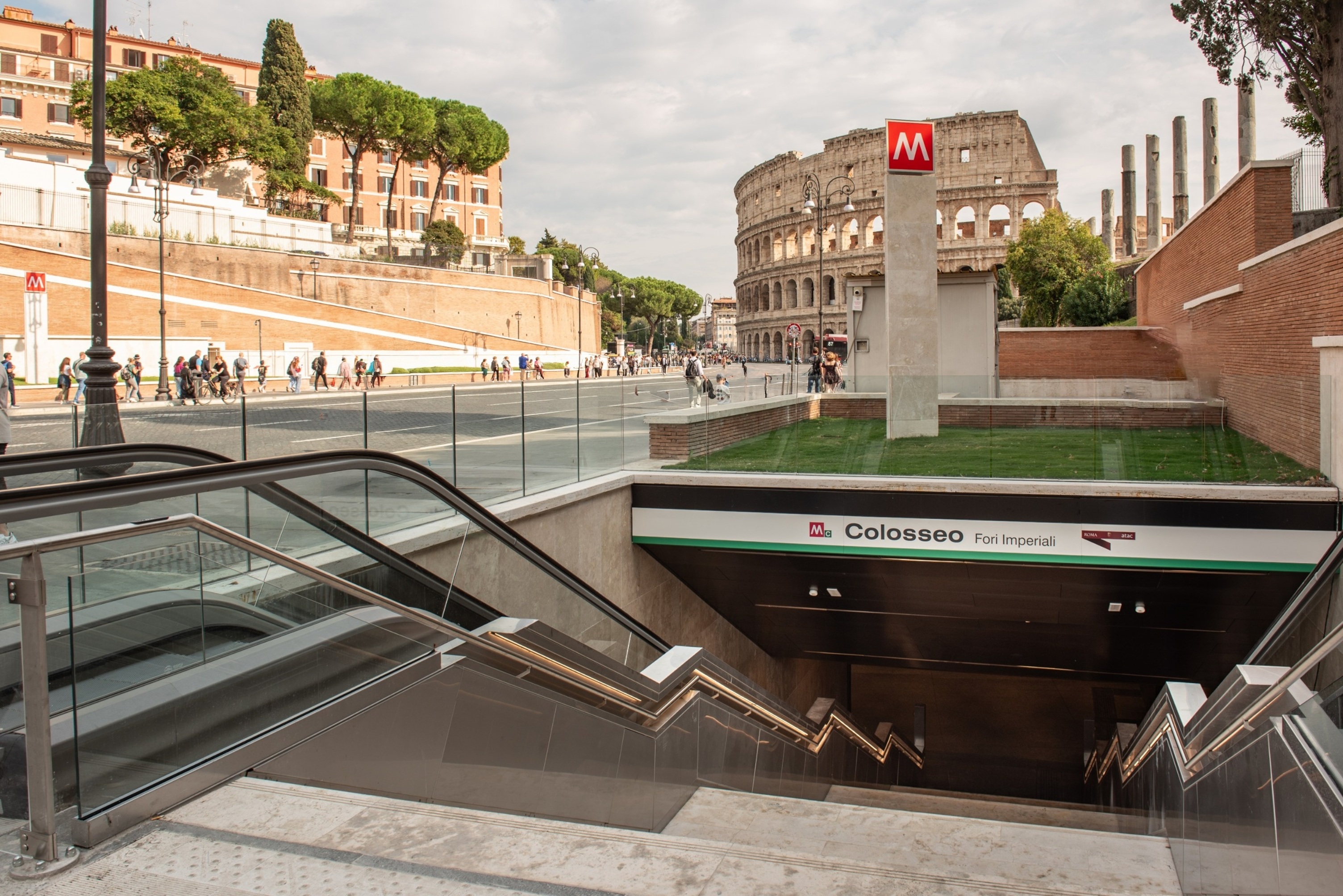  Colosseo - Fori Imperiali Station © METRO C
