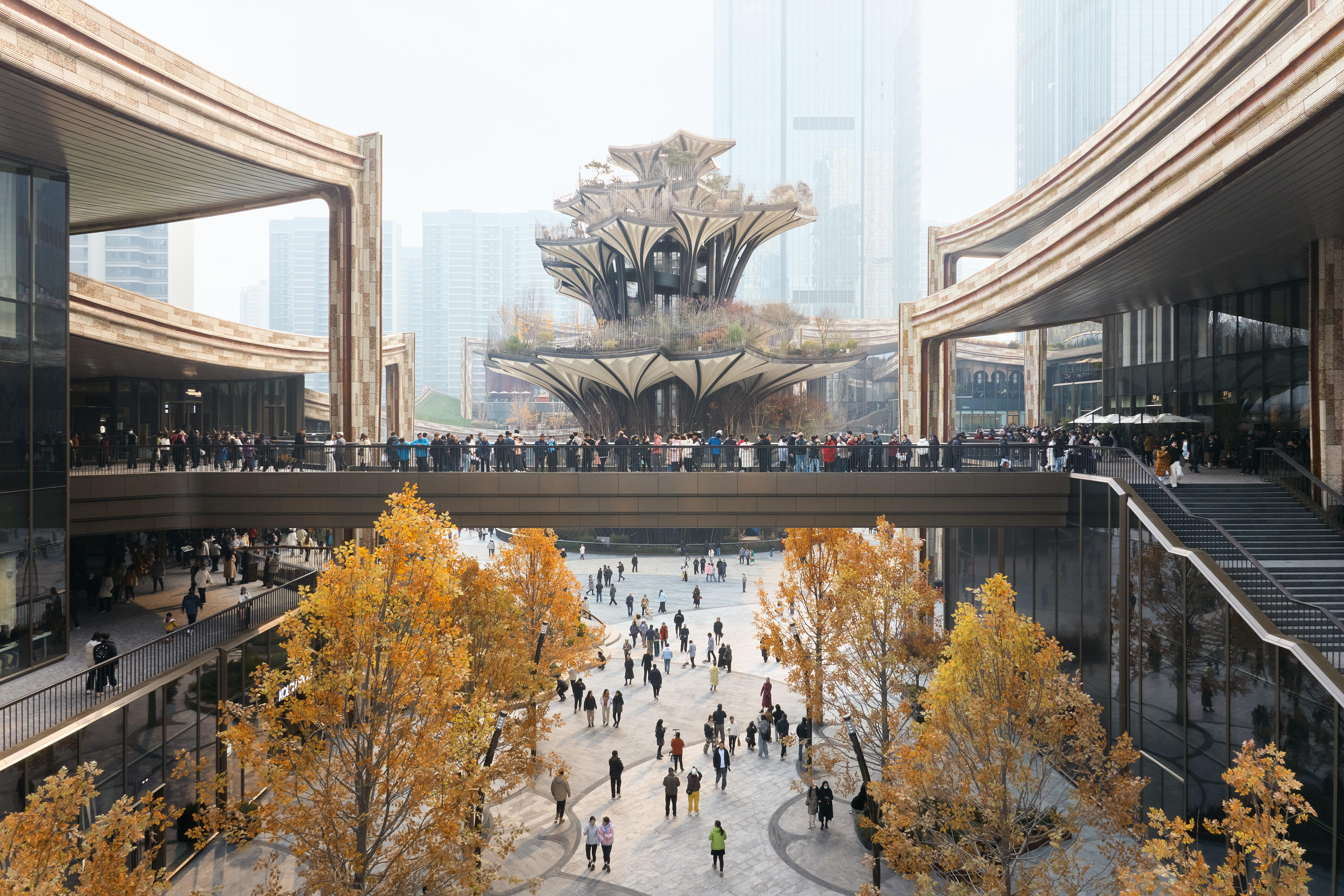תכנון: Heatherwick Studio | צילום: Qingyan Zhu