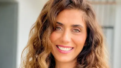 "הרגע שבו רעיון מופשט הופך לחלל חי, הוא אחד הדברים שמניעים אותי יותר מכול" 