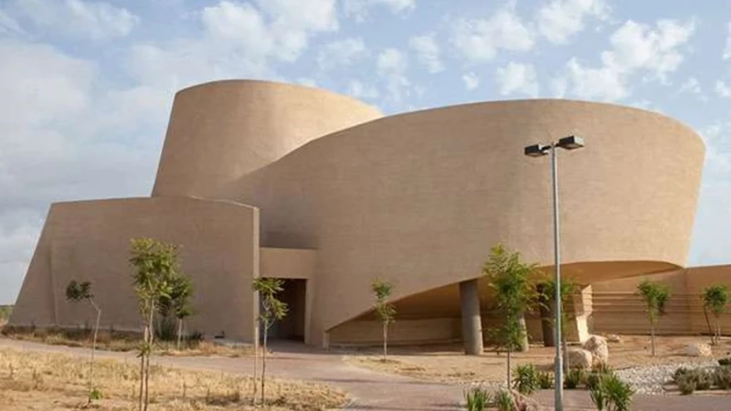 האדריכל: צבי מוססקו