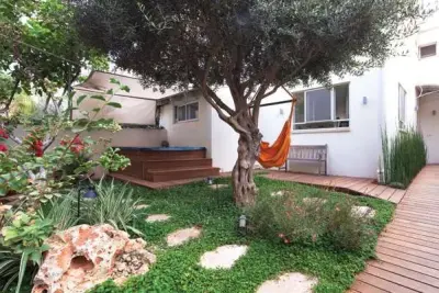 עיצוב גינה המשלבת את נוף השומרון