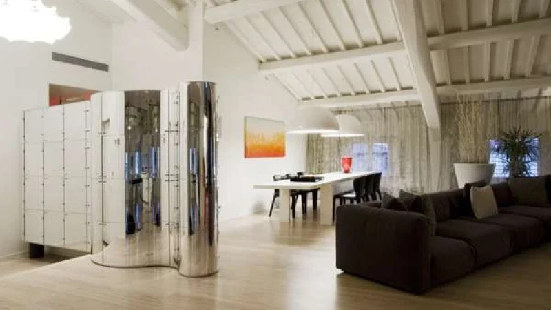 עיצוב דירת גג בבית ישן בטוסקנה