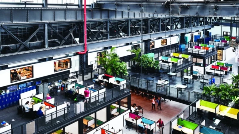 new lab - חממה טכנולוגית עתידנית על הריסות מספנה ישנה