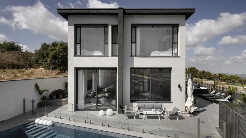 כאשר הטבע נכנס אל תוך החלל- וילת נופש יוקרתית במושב בגליל העליון