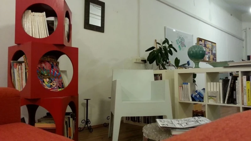 סטודיו שהוא קו התפר בין אדריכלות, עיצוב פנים ואומנות