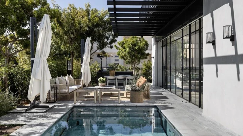 בין הגלוי לחבוי: הצצה לבית שבו החללים נקראים לא באחת אלא בשלבים