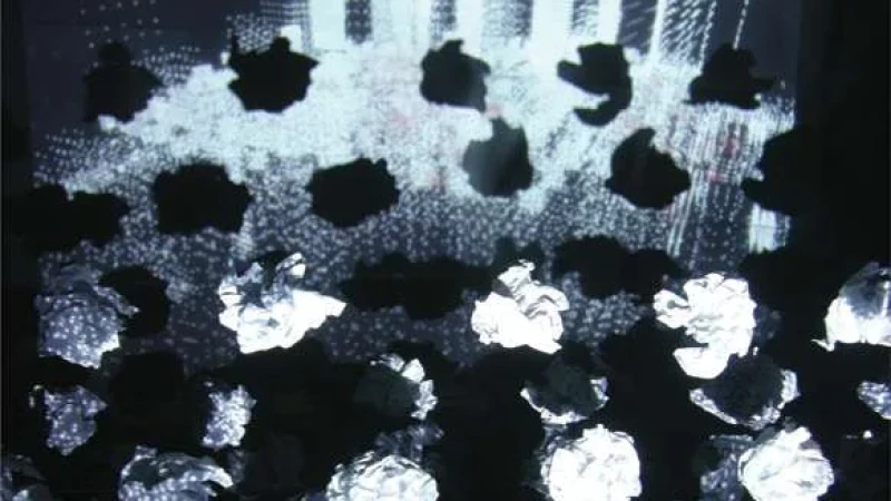 Fcity מיצב תקשורת במציאות מרושתת/ מקוונת