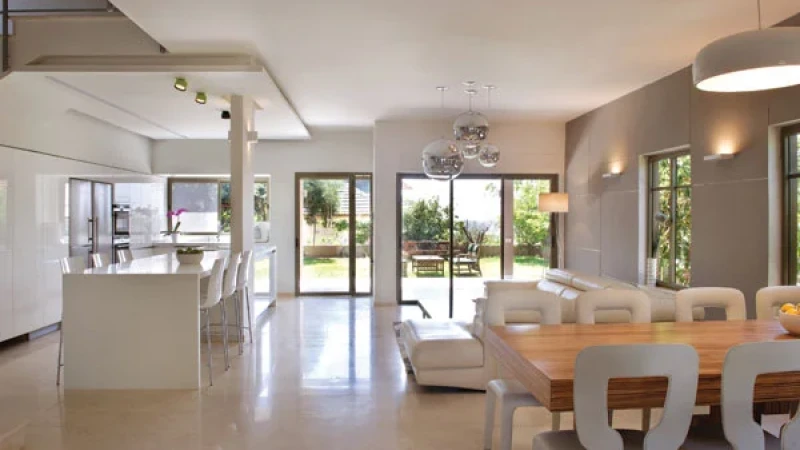 שיפוץ קומת כניסה יצרה חזות חדשה לבית