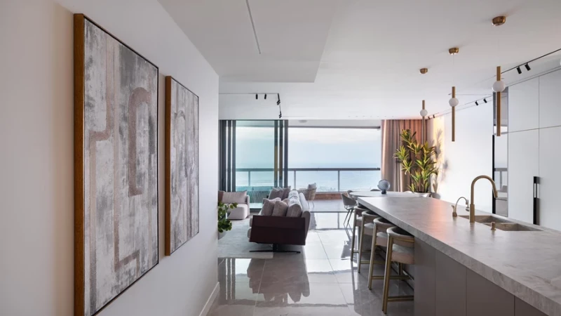 המטרה של המעצבות להכניס את הים במלוא עוצמתו