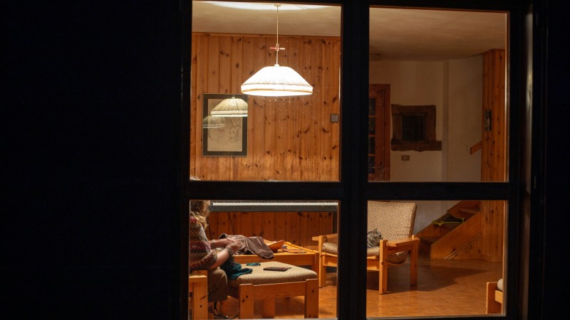 הבית ששומר על עצמו: כך מערכות חכמות משנות את תחושת הביטחון האישי